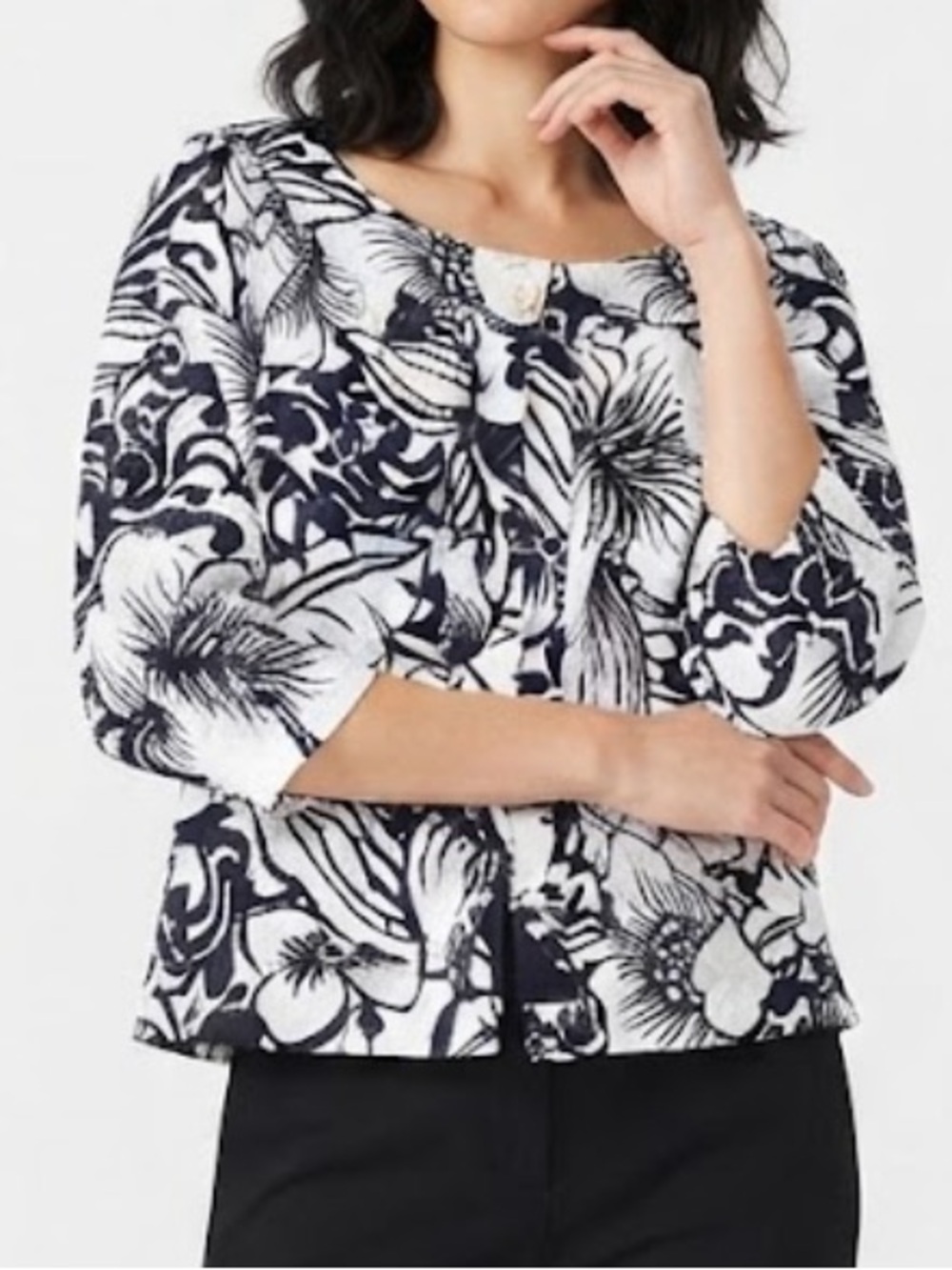 Jaclyn Smith Women’s Plus Size Black and White Floral Jacket Size 2X